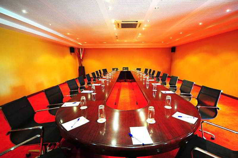 Munyonyo Commonwealth Resort Kampala Zewnętrze zdjęcie